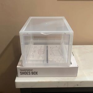 DROP-FRONT SHOE BOXES
